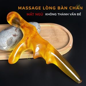 Massage lòng bàn chân giúp hỗ trợ lưu thông khí huyết, giảm mệt mỏi, cải thiện giấc ngủ hiệu quả